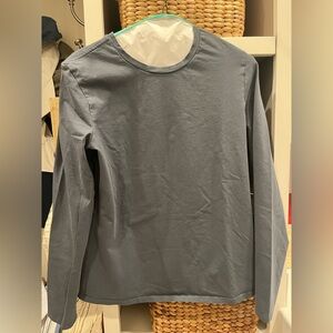 🍋LULULEMON LONG SLEVE TEE SIZE‎ 8